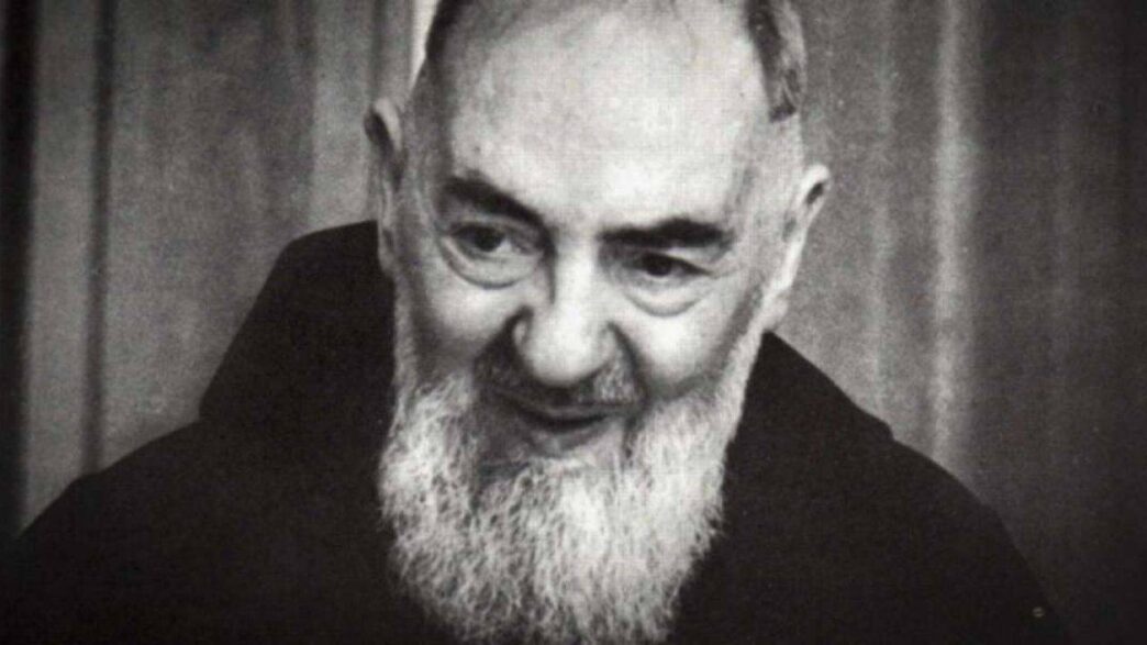 la profezia di Padre Pio su terremoto e i 12 messaggi
