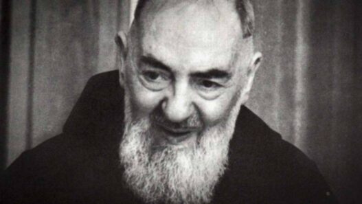 la profezia di Padre Pio su terremoto e i 12 messaggi