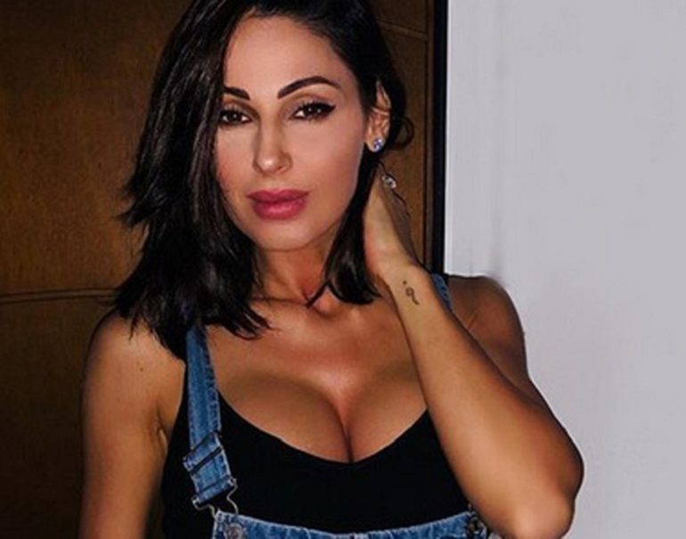 Anna Tatangelo si mostra nuovamente felice con un uomo ...