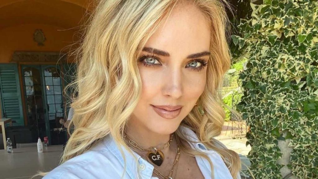 chiara ferragni selfie