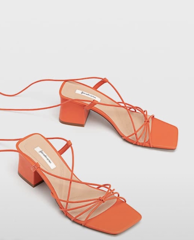 I sandali più belli per l'estate 2020 sotto i 30 euro hanno le fascette  sottili: Ecco quelli che devi assolutamente avere - Più Donna