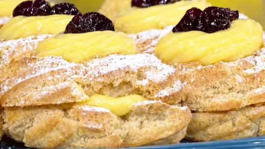 Come seguire la ricetta delle zeppole di San Giuseppe soffici di Sal De RIso