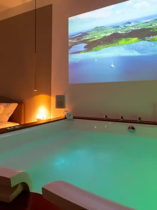 spa in camera