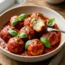 Un piatto dietetico e leggero che non prevede carne. Polpette di ricotta morbidissime