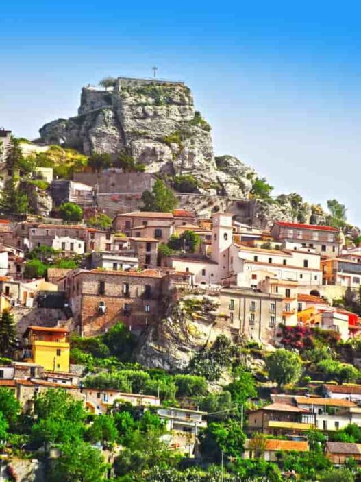 borgo calabria reddito