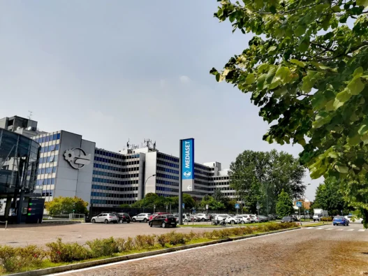 La scoperta del giro di ragazze nell'azienda Mediaset