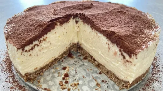 Una cheese cake di tiramisù che si scioglie in bocca