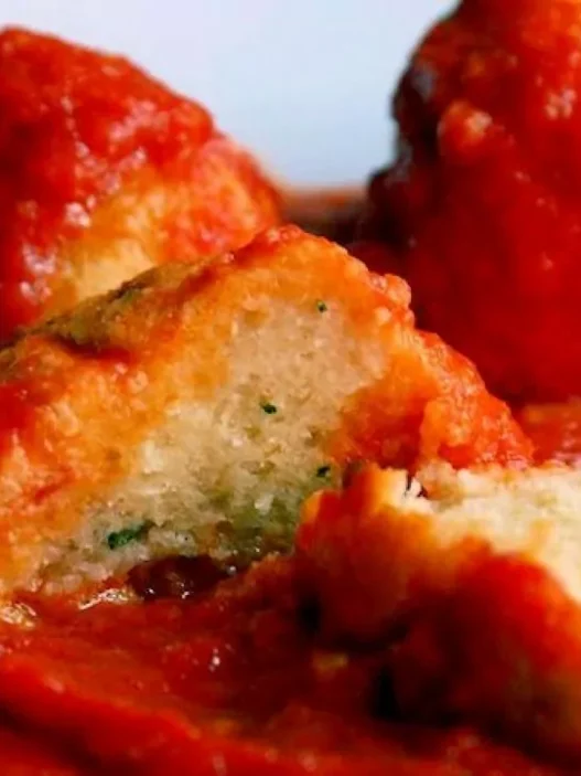 polpette di ricotta al sugo
