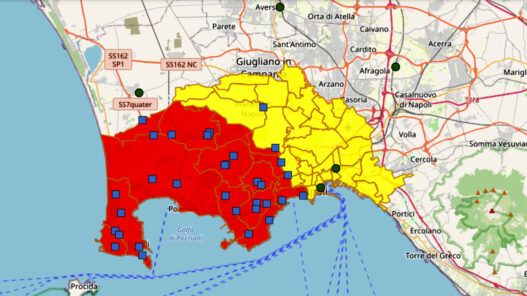 Le zone rossa e gialla intorno ai Campi Flegrei