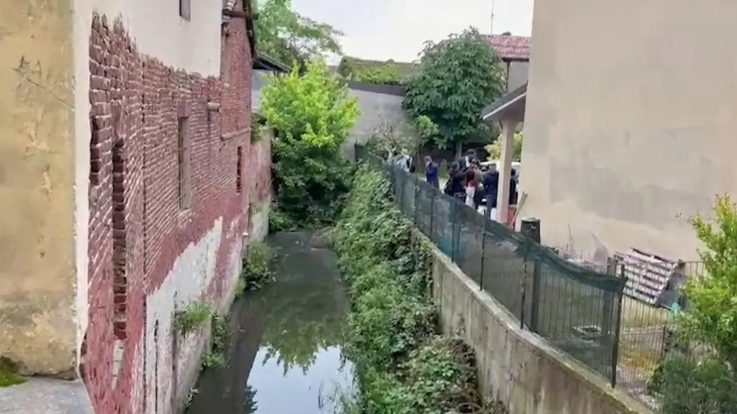 Garlasco, parla l'uomo che ha ritrovato gli oggetti gettati nel canale di Tromello- erano chiusi in