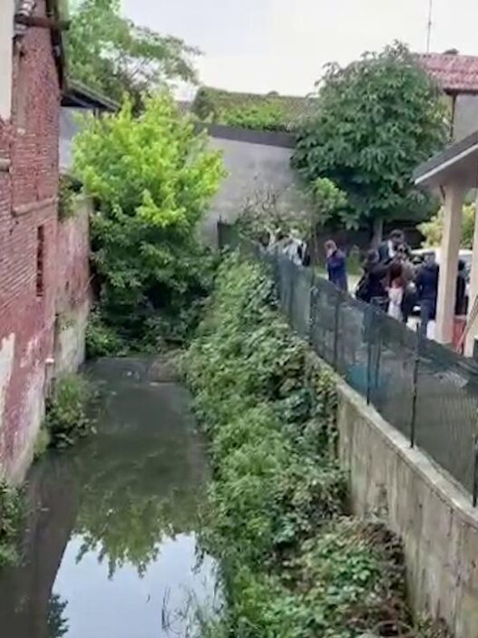 Garlasco, parla l'uomo che ha ritrovato gli oggetti gettati nel canale di Tromello- erano chiusi in
