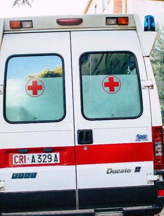 Tragedia a Messina, madre precipita con la figlia di 3 mesi-