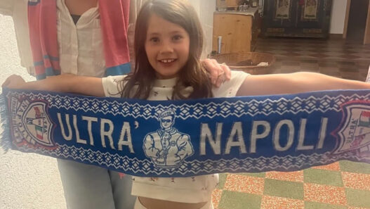 Addio a Virginia: una piccola bara bianca e stivaletti rosa