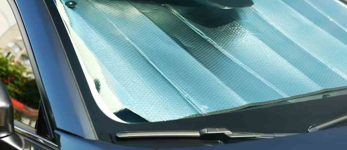 bambina di 9 anni muore in auto dopo essere stata lasciata 8 ore dalla madre: “Credeva bastasse abbassare i finestrini”