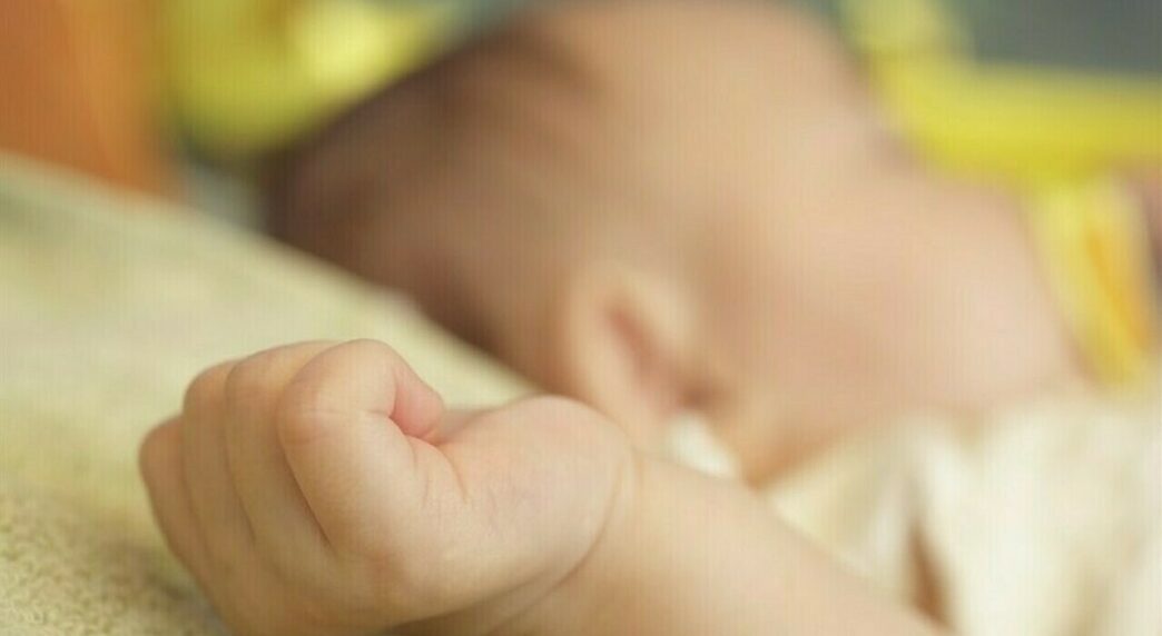 bimbo 5 mesi