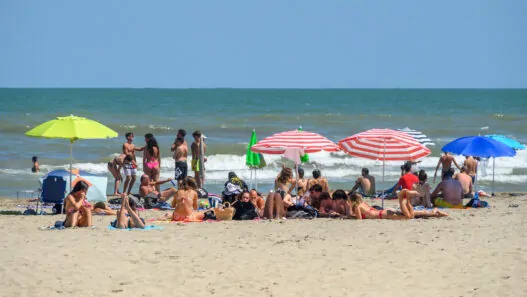 spiaggia bambina