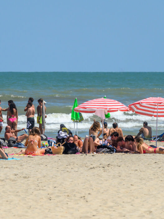 spiaggia bambina