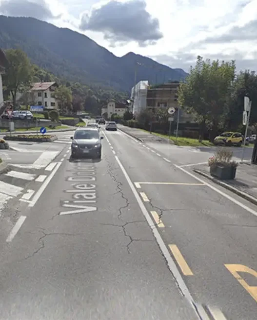 incidente davanti scuola
