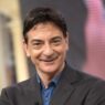 Un foto di Paolo Fox mentre dice l'oroscopo