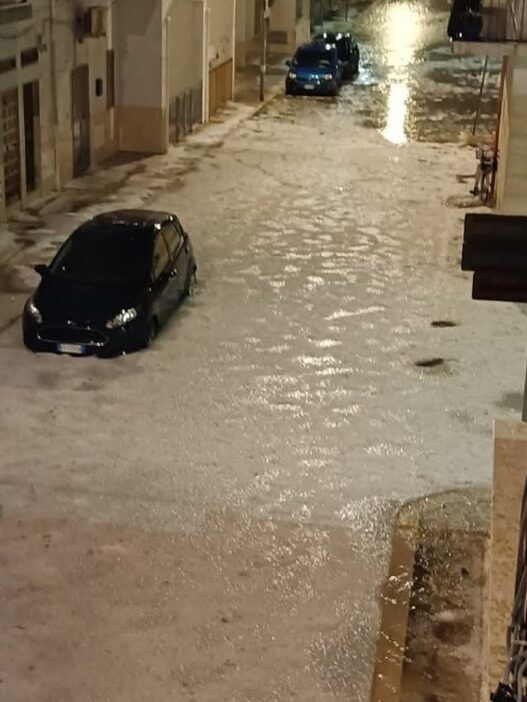 Ostuni, uomo disperso salva la moglie