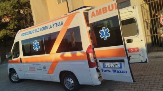 Tragedia in casa, bimba di 2 anni muore giocando con il cuginetto