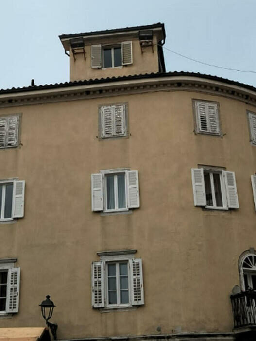 Orrore a Muggia, mamma uccide il figlio di 9 anni tagliandogli la gola