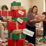 donna-sospetto-regalo-riciclato-natale