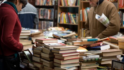 regala un libro a natale
