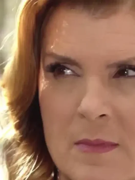 Sheila Carter nella puntata di Beautiful