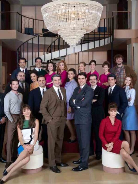 cast-paradiso-signore-