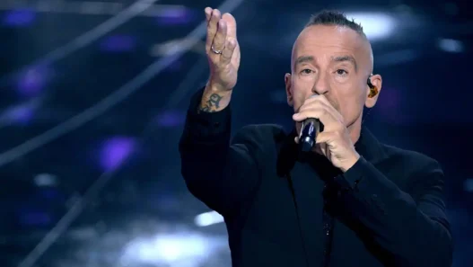 duetto ramazzo Keys sul palco di Sanremo 2026