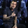 Fabrizio Corona mentre parla in un'intervista