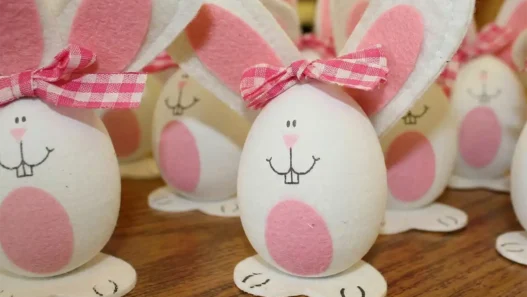 Coniglietti creati per Pasqua come lavoretto