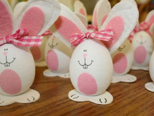 Coniglietti creati per Pasqua come lavoretto