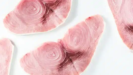 Lotti di pesce ritirato dai supermercati. Bisogna controllare nel proprio freezer